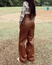 Load image into Gallery viewer, Chocolate Wide Leg Leather Pants
