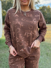 Load image into Gallery viewer, The Desert Crew Neck