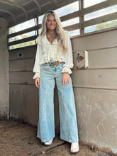 Load image into Gallery viewer, The Jessie Jeans