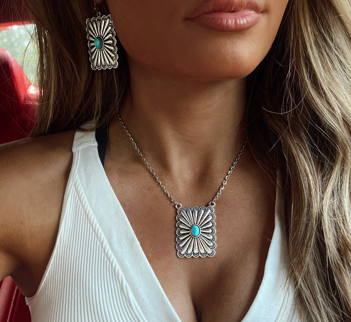 Concho Necklace & Earrings Set