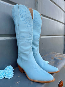 The Buckin’ Blue Boots